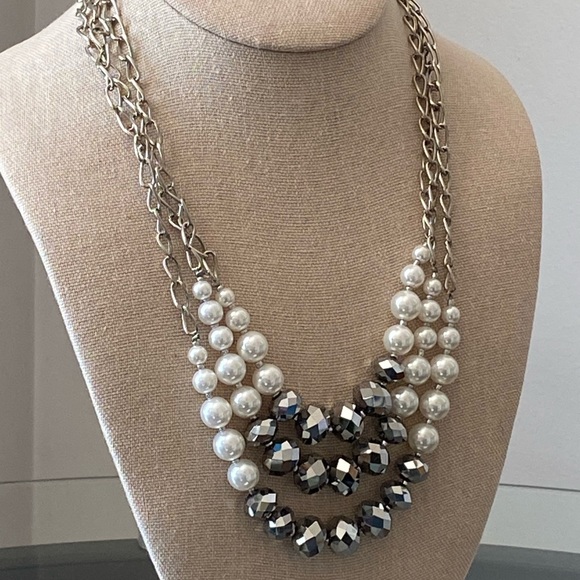 Vintage Silver 3 Strand Faux Pearl & Glass Beads Necklace - Picture 4 of 5